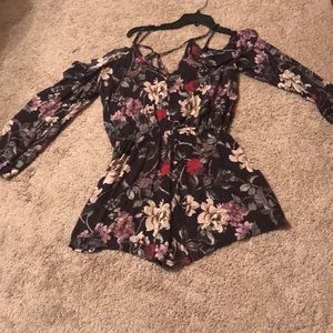 Romper black floral